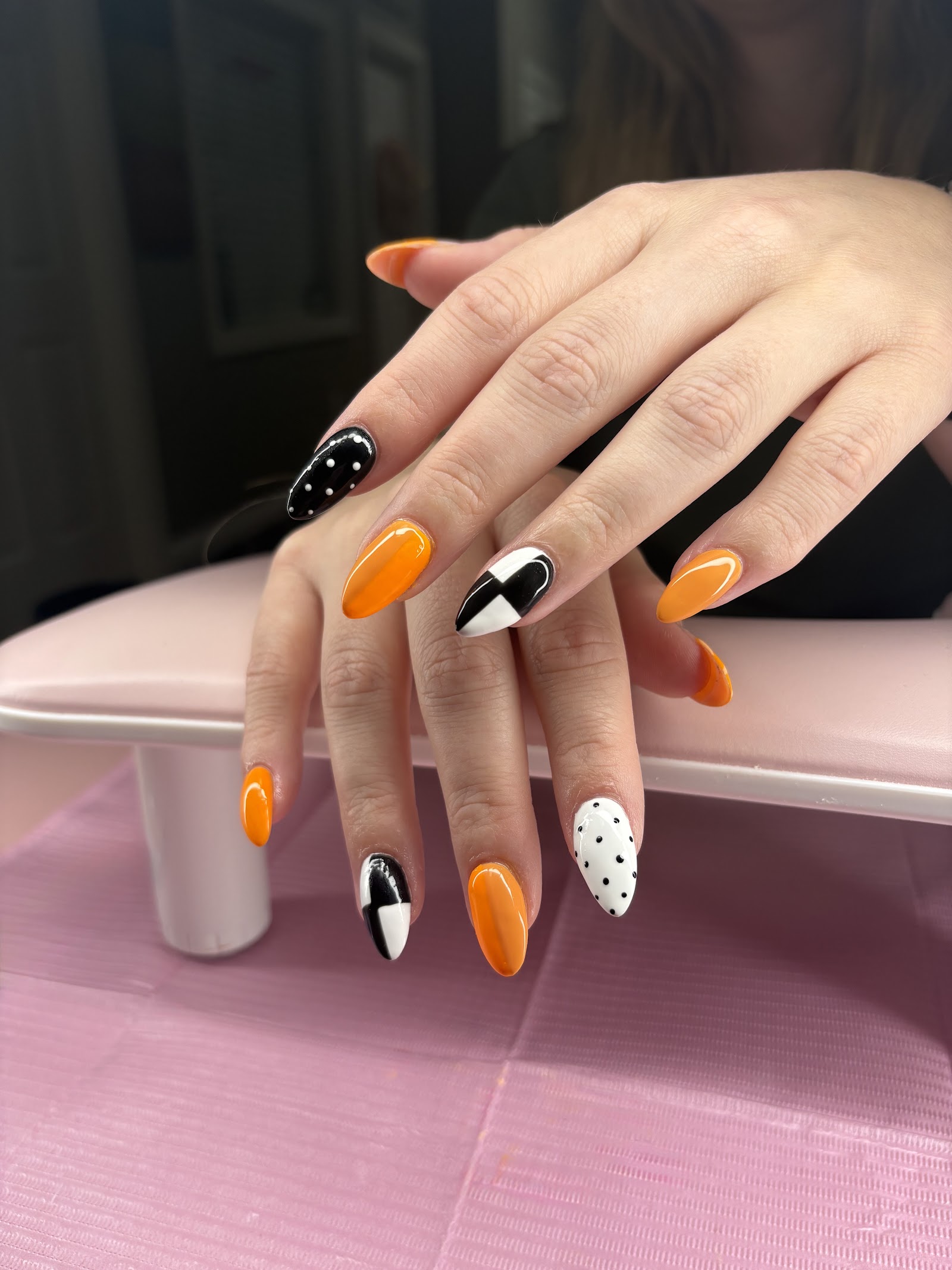 Oasis Nail Salon nail photo 2